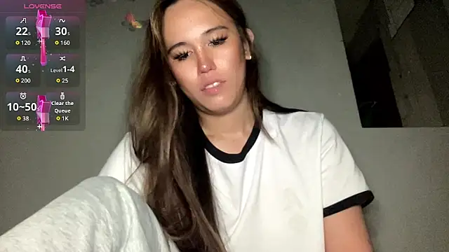 MeganTheRarest online show from 06-18-26, 03:27