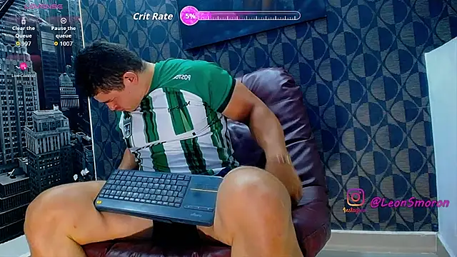 Leonsmoron online show from 07-29-26, 01:26