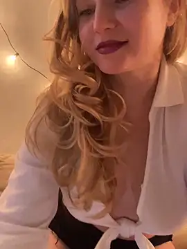 Lady  Maria online show from 02-22-25, 07:25