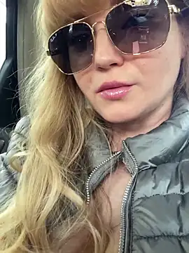 Lady  Maria online show from 03-11-25, 01:45