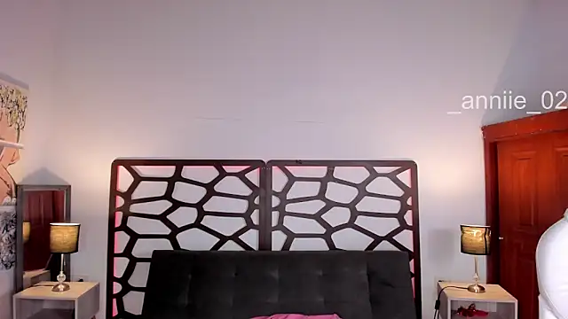 annie barozzi online show from 03-07-25, 04:33