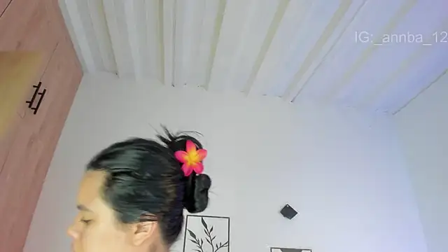 annie barozzi online show from 04-09-26, 12:10