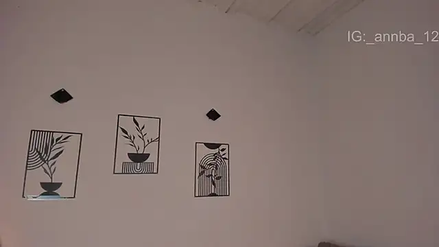 annie barozzi online show from 04-23-26, 01:24