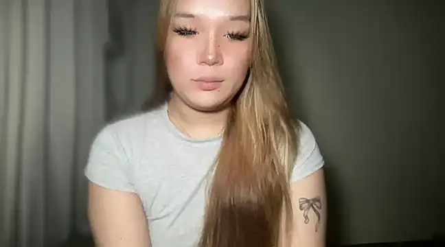 MissCataleyaxxx online show from 12-24-24, 02:21