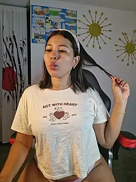 caylinhot7 online show from 10-20-25, 04:46