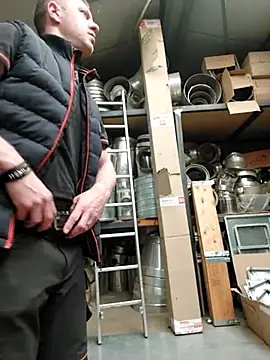 Snapshot of Xcoquinx chatting on 02-21-25, 01:00 Xcoquinx online show from 02-21-25, 01:00