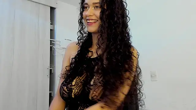 Snapshot of katrhin_66 chatting on 01-18-26, 07:39 katrhin 66 online show from 01-18-26, 07:39