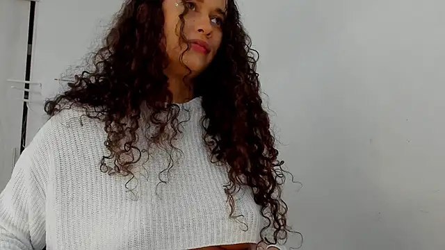 Snapshot of katrhin_66 chatting on 02-06-26, 04:10 katrhin 66 online show from 02-06-26, 04:10