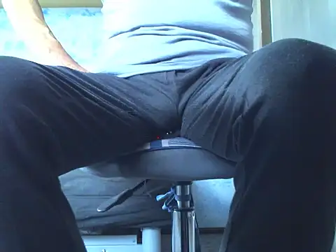 kiam471 online show from 09-15-25, 04:40