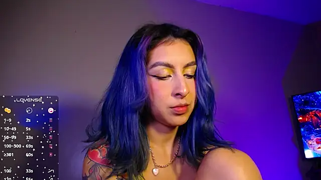 Snapshot of Cinamoonn chatting on 01-04-25, 12:27 Cinamoonn online show from 01-04-25, 12:27