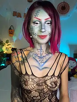 Snapshot of Cinamoonn chatting on 10-25-25, 08:47 Cinamoonn online show from 10-25-25, 08:47