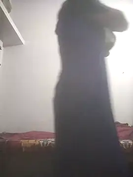 Snapshot of sonalicrossy chatting on 10-12-25, 12:37 sonalicrossy online show from 10-12-25, 12:37