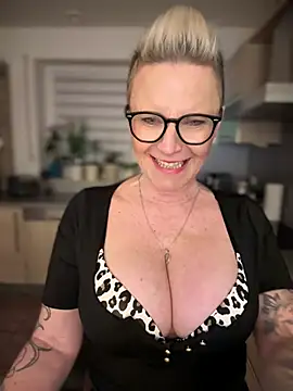 German Milf online show from 01-16-25, 06:06