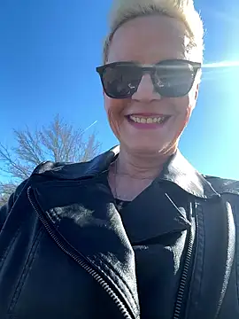 German Milf online show from 03-19-25, 12:56