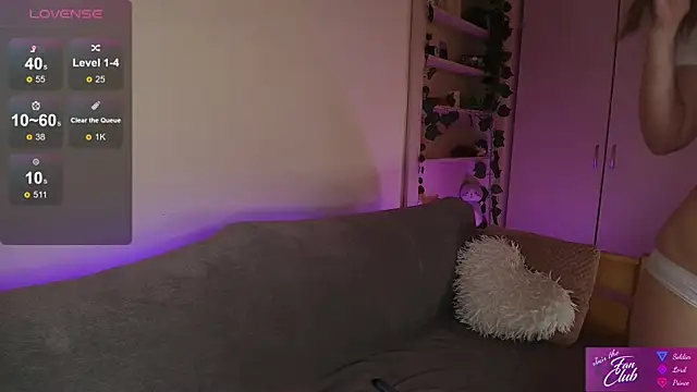 Snapshot of Ali_Cooper chatting on 02-26-25, 05:39 Ali Cooper online show from 02-26-25, 05:39