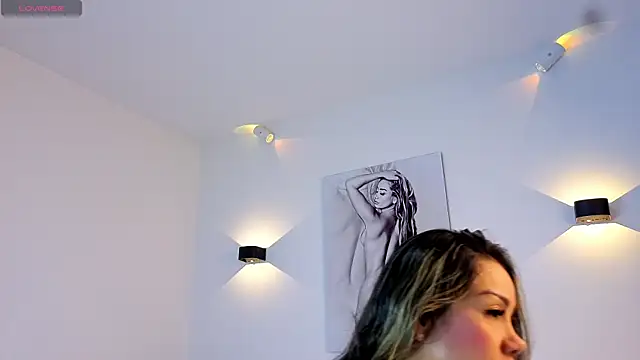 Snapshot of Cris__sweet chatting on 05-16-26, 12:37 Cris sweet online show from 05-16-26, 12:37