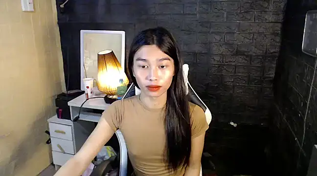 Snapshot of ToKeNa chatting on 03-14-25, 09:43 ToKeNa online show from 03-14-25, 09:43