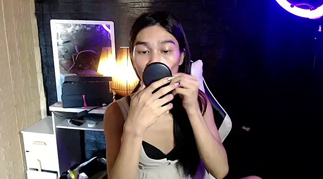 Snapshot of ToKeNa chatting on 03-21-25, 07:22 ToKeNa online show from 03-21-25, 07:22