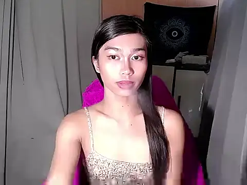 Snapshot of ToKeNa chatting on 10-23-25, 06:02 ToKeNa online show from 10-23-25, 06:02