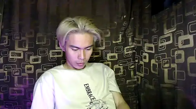 Snapshot of asianpatt69 chatting on 12-07-24, 06:54 asianpatt69 online show from 12-07-24, 06:54