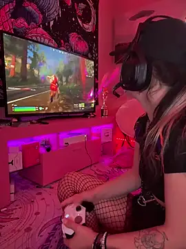 Cutiepiespanks online show from 10-05-25, 08:07