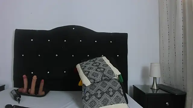 Keira Lennox online show from 11-13-25, 11:31