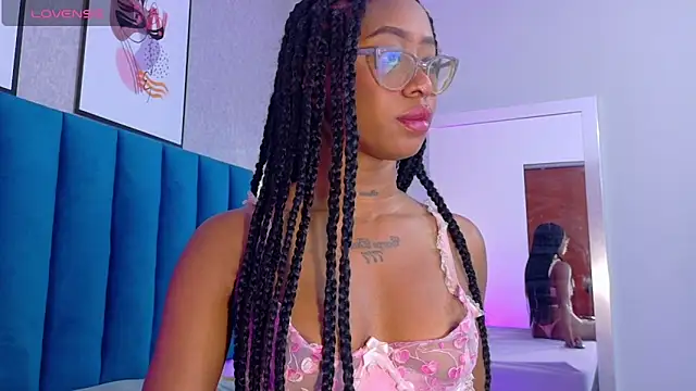 MiaMidnnightt online show from 04-27-26, 12:36