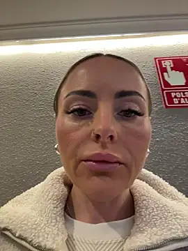 EmaSalis online show from 11-17-25, 08:20