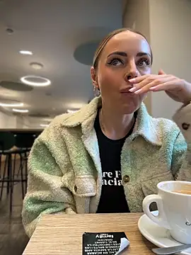 EmaSalis online show from 04-24-26, 07:22