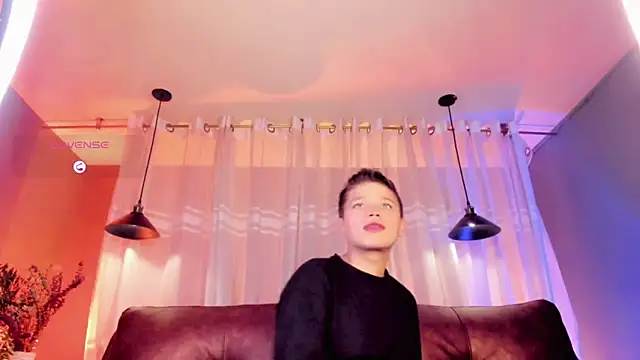 Snapshot of Tim_wolf chatting on 10-15-25, 01:44 Tim wolf online show from 10-15-25, 01:44