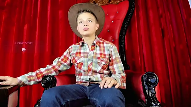 Snapshot of Tim_wolf chatting on 11-12-25, 08:52 Tim wolf online show from 11-12-25, 08:52