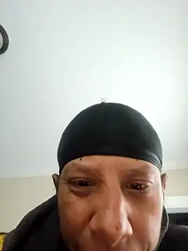 Snapshot of Vybezmaster chatting on 11-16-25, 06:35 Vybezmaster online show from 11-16-25, 06:35