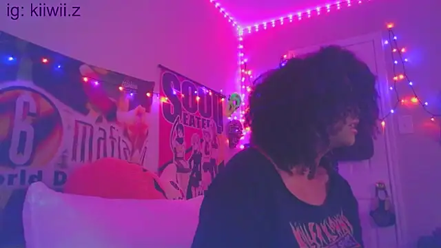 Snapshot of N1NT3NDH03 chatting on 12-28-24, 06:17 N1NT3NDH03 online show from 12-28-24, 06:17