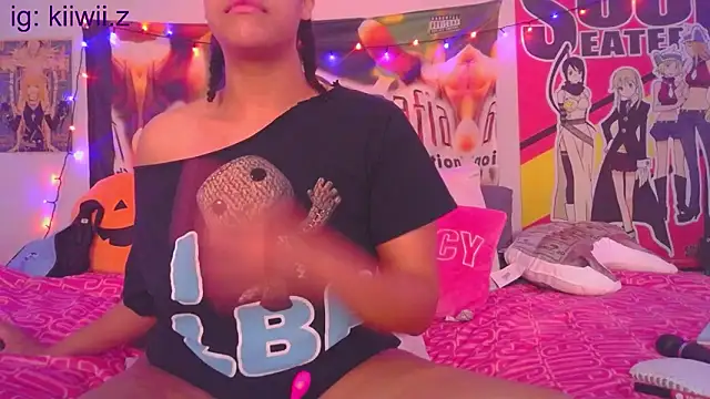 Snapshot of N1NT3NDH03 chatting on 02-06-25, 05:35 N1NT3NDH03 online show from 02-06-25, 05:35