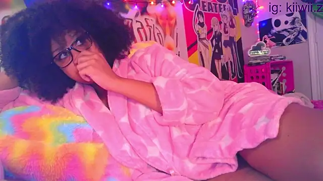 Snapshot of N1NT3NDH03 chatting on 03-20-25, 03:56 N1NT3NDH03 online show from 03-20-25, 03:56