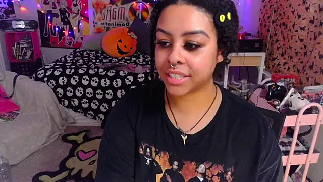 Snapshot of N1NT3NDH03 chatting on 09-09-25, 03:17 N1NT3NDH03 online show from 09-09-25, 03:17