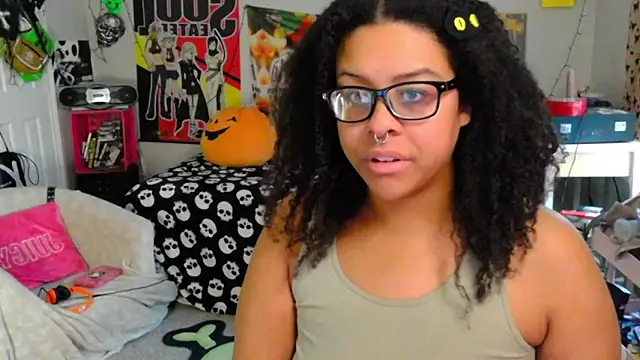 Snapshot of N1NT3NDH03 chatting on 09-11-25, 02:06 N1NT3NDH03 online show from 09-11-25, 02:06