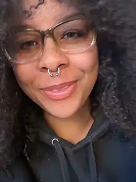 Snapshot of N1NT3NDH03 chatting on 11-11-25, 03:01 N1NT3NDH03 online show from 11-11-25, 03:01