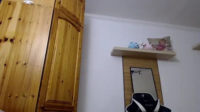 Lisakisss online show from 03-18-26, 07:50