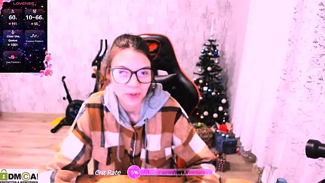 Snapshot of MollyLollipop chatting on 12-25-24, 12:59 MollyLollipop online show from 12-25-24, 12:59