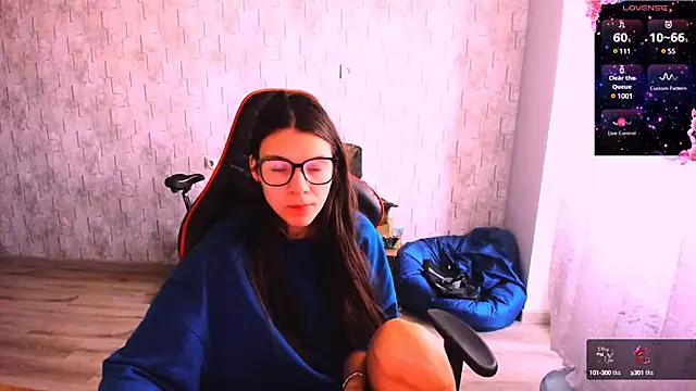 Snapshot of MollyLollipop chatting on 02-26-25, 04:14 MollyLollipop online show from 02-26-25, 04:14