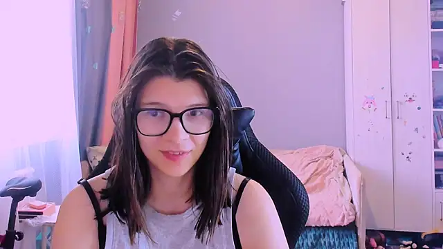 MollyLollipop online show from 05-28-26, 05:27