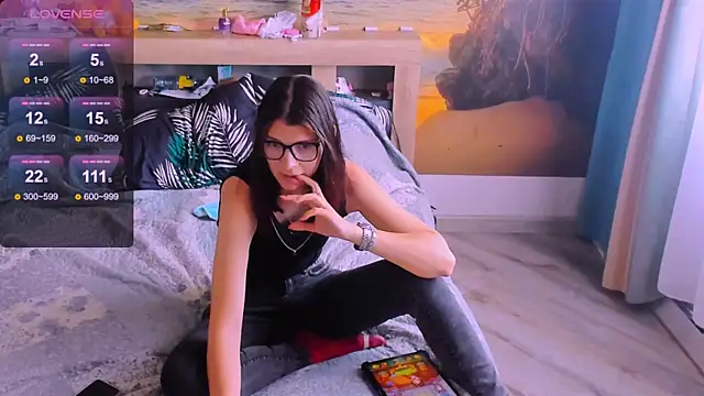 MollyLollipop online show from 06-16-26, 02:25