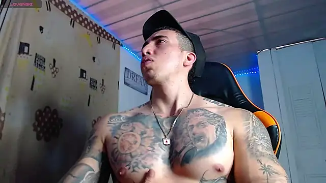 Adam Hudsond online show from 11-25-25, 02:17