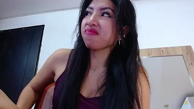 Snapshot of Sweet_baby_hellen chatting on 01-08-25, 04:02 Sweet baby hellen online show from 01-08-25, 04:02