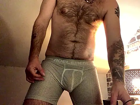 Snapshot of GhetTOfag_ chatting on 12-02-24, 07:36 GhetTOfag online show from 12-02-24, 07:36