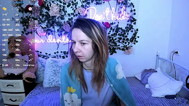 Snapshot of Bell_a_mi_ chatting on 01-18-26, 03:05 Bell a mi online show from 01-18-26, 03:05