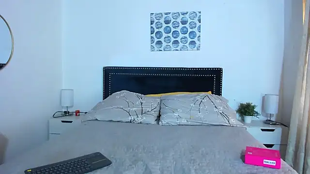 ZulyMichels online show from 10-24-25, 12:34