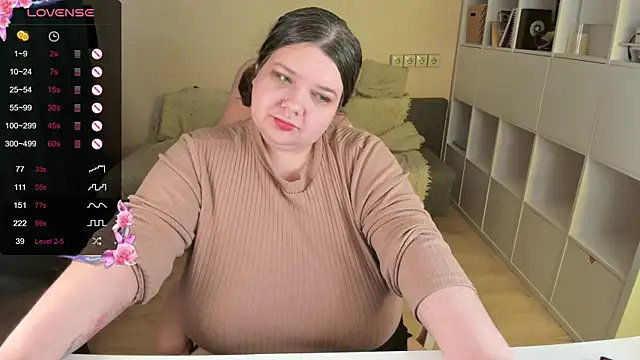 PlumPie online show from 12-22-25, 08:44