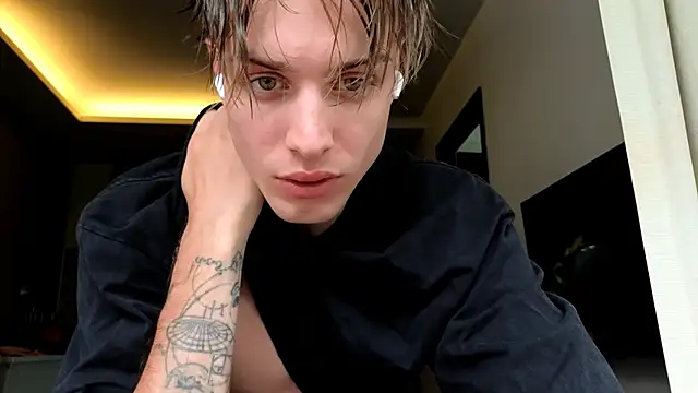 Cryptikov online show from 11-22-25, 04:55